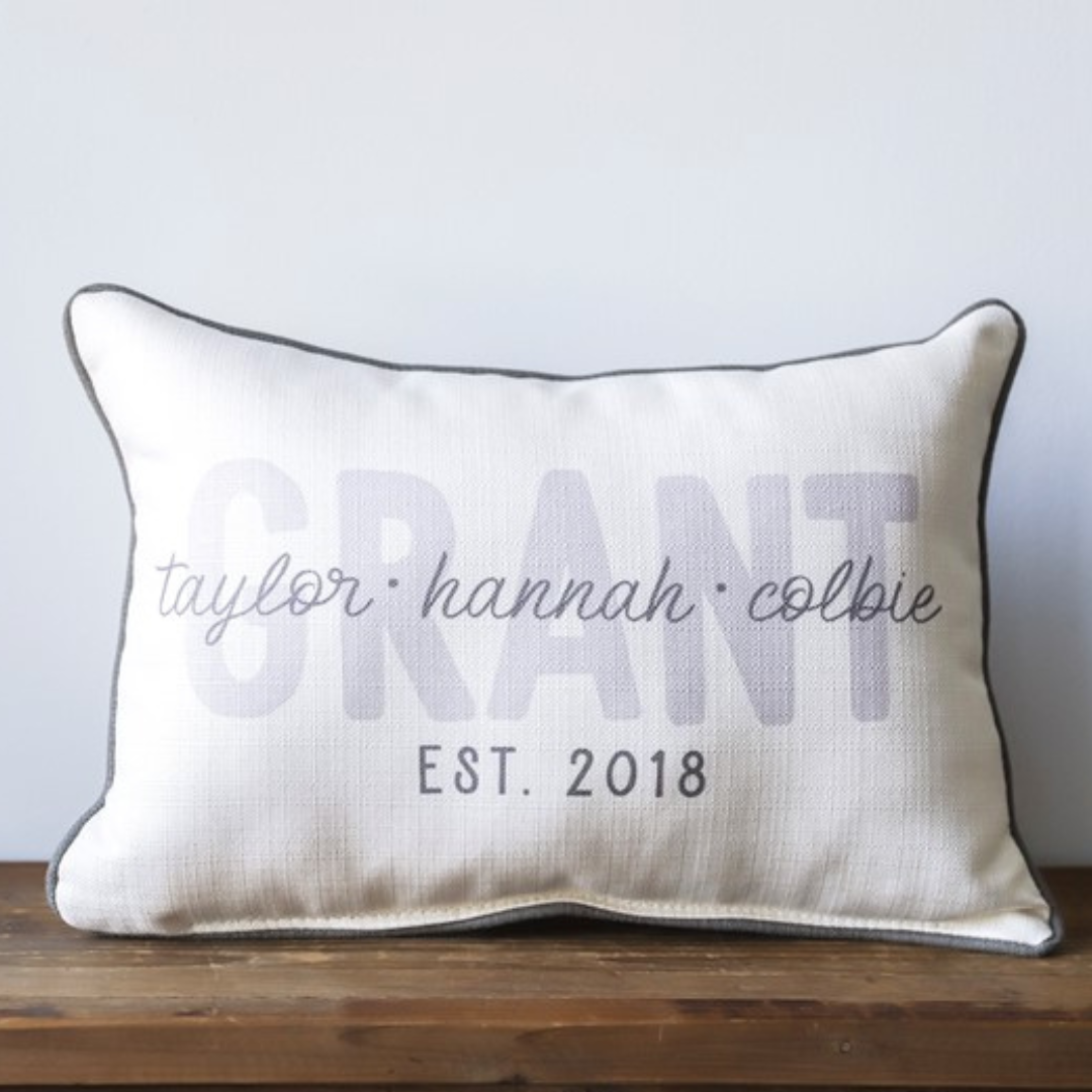 Family Overlap Pillow – Initial Attraction